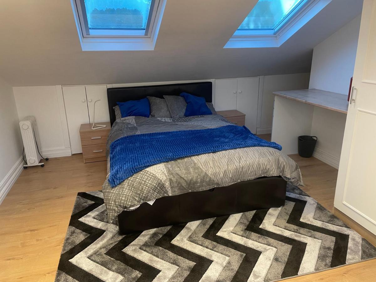 Beautiful Loft With En-Suit In A Family House, London Ngoại thất bức ảnh